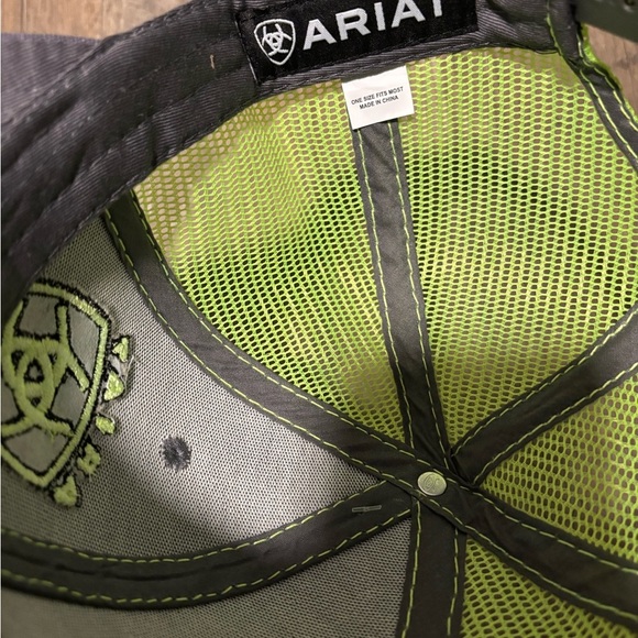 Ariat Jim Cap, snap back, canvas,mesh 6 vent panel, Embroidered logo - Picture 9 of 10